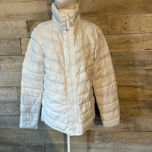 Gap women’s white lightweight cold control pocket packable puffer jacket  medium - Picture 1 of 8